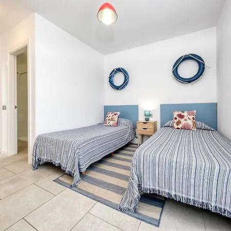 Nyaraló La Marinera House-near The Beach, Fast Wifi, Air-con On Main Bedroom And Sat Tv Playa Blanca (Lanzarote)