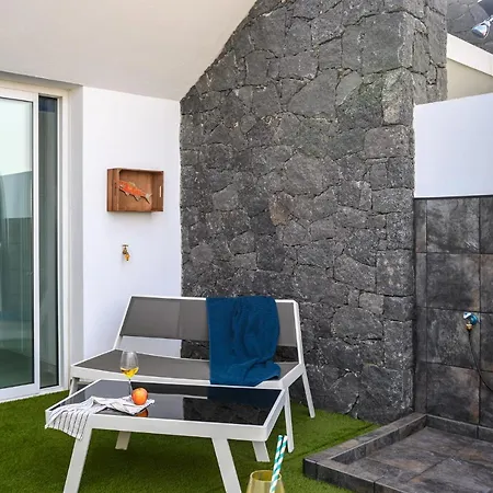 La Marinera House-near The Beach, Fast Wifi, Air-con On Main Bedroom And Sat Tv * Playa Blanca (Lanzarote)